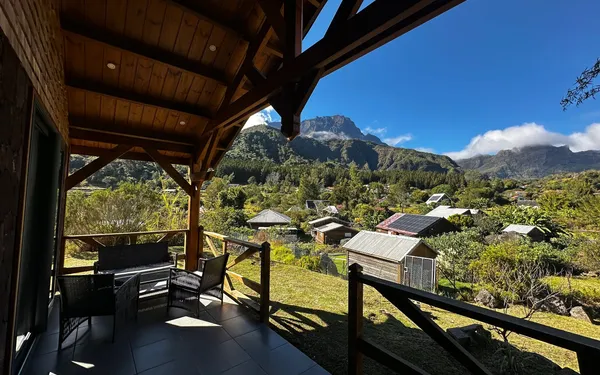 Gîte les Acacias — gîte d'étape à La Nouvelle, Mafate